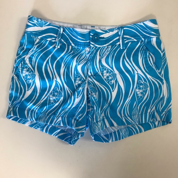 Lilly Pulitzer Callahan Joe Fish Shorts - Picture 2 of 10